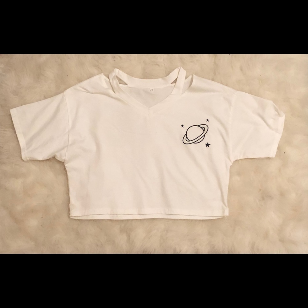 Cropped white top with Saturn print.